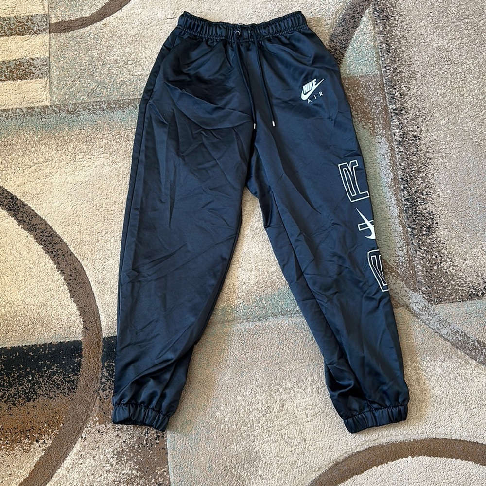 Women’s Nike sweatpants
